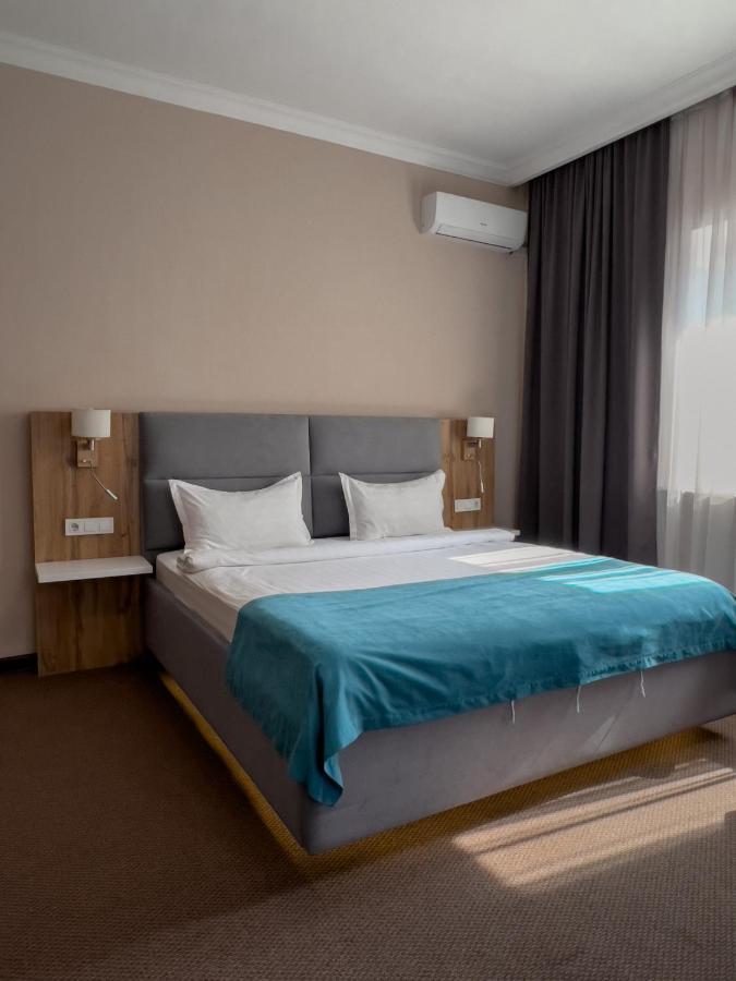 Keremet Hotel Almaty Ngoại thất bức ảnh