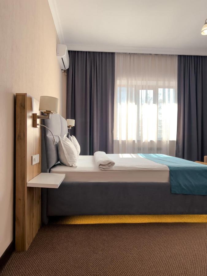 Keremet Hotel Almaty Ngoại thất bức ảnh