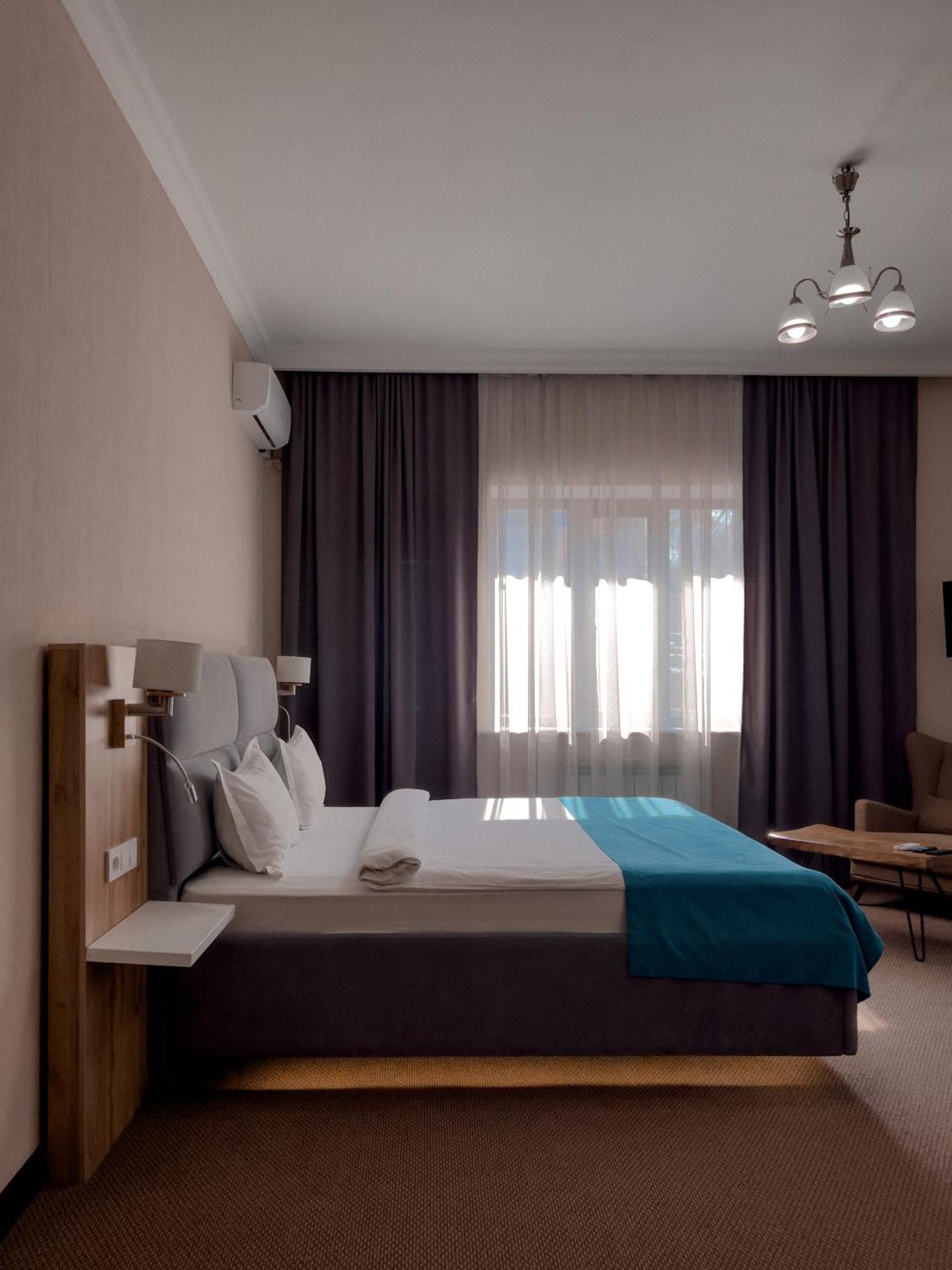 Keremet Hotel Almaty Ngoại thất bức ảnh