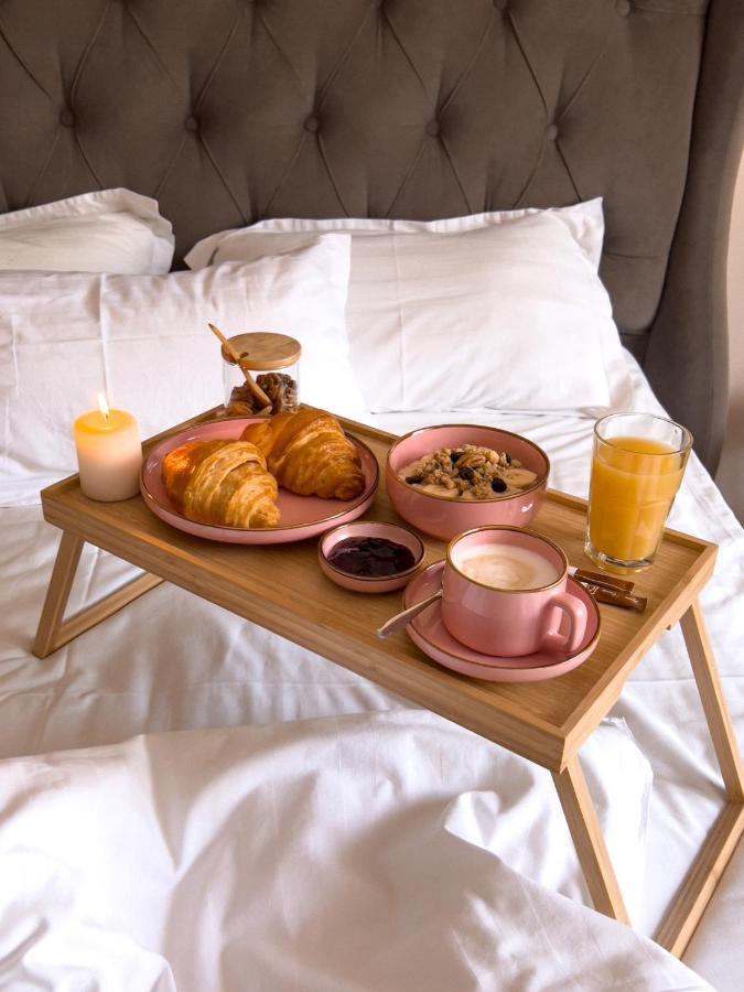 Keremet Hotel Almaty Ngoại thất bức ảnh